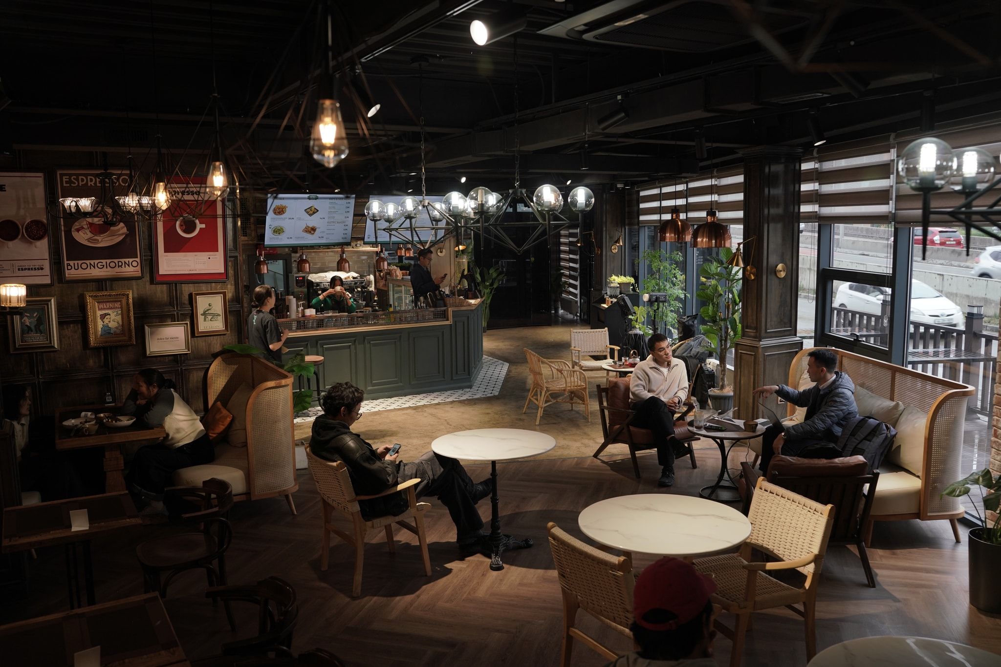 REBA Vintage Cafe-ийн баар, самбар меню